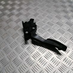 Gāzes pedālis priekš SUBARU LEGACY 2011