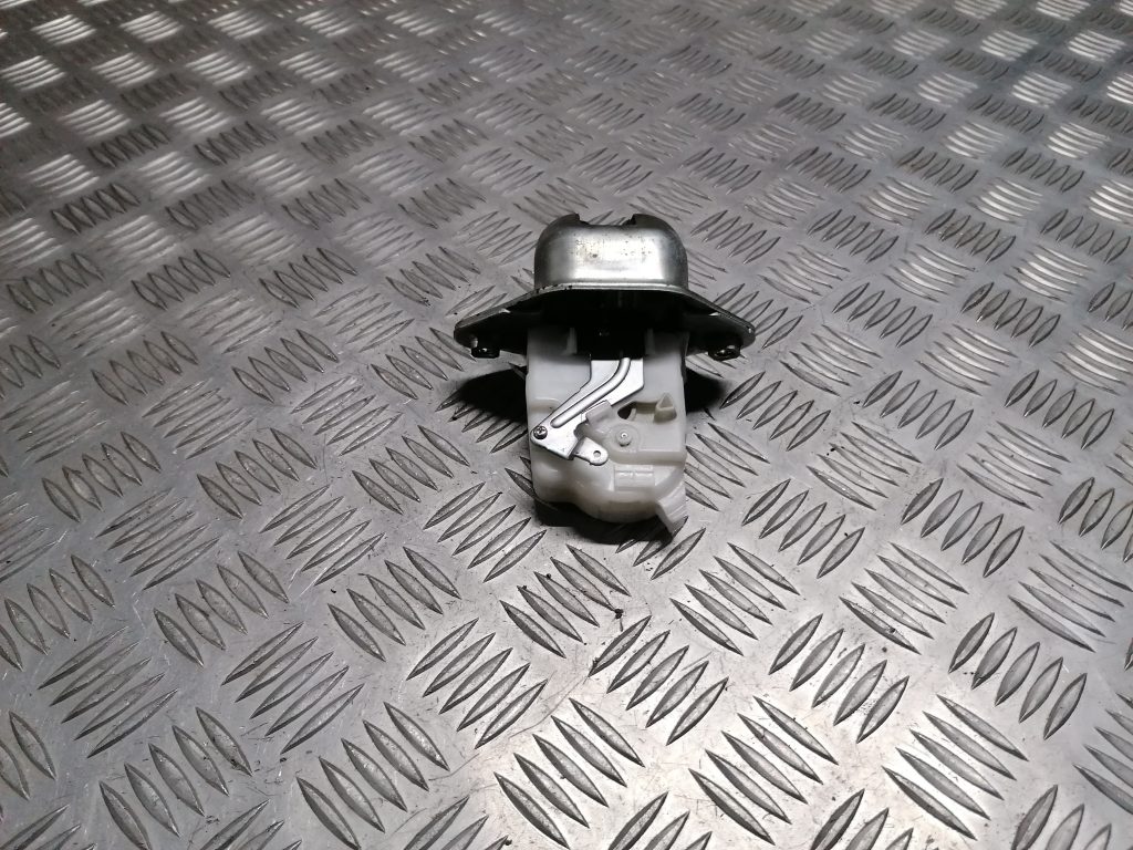 Bagāžnieka vāka slēdzene priekš SUBARU LEGACY 2011 1 Bagāžnieka vāka slēdzene priekš SUBARU LEGACY 2011