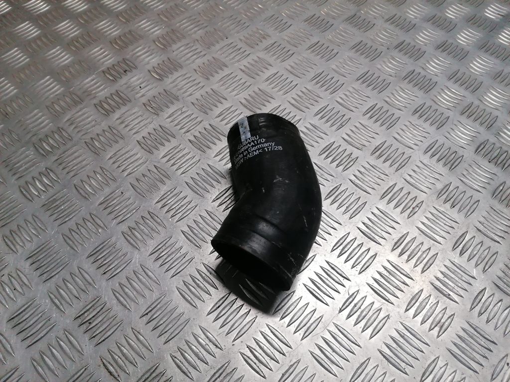 Interkulera caurule priekš SUBARU LEGACY 2011 2 Interkulera caurule priekš SUBARU LEGACY 2011