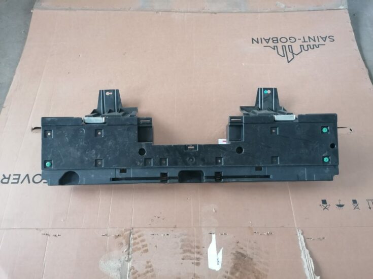 Bagāžnieka nodalījuma plastmasa priekš SUBARU LEGACY 2011