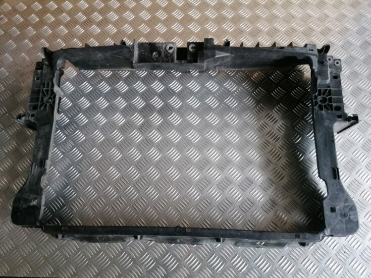 Priekšējā radiatora rāmis priekš Volkswagen Tiguan  2007-2016 5N0805594G