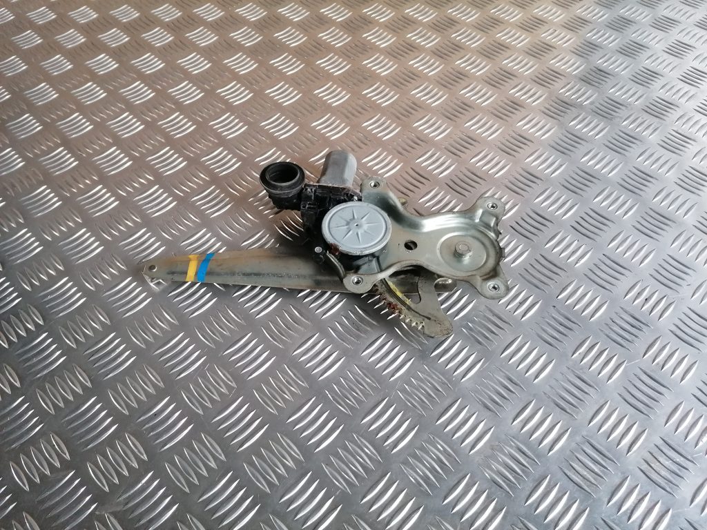 Stikla pacelšanas mehānisms aizmugurējais kreisais priekš LEXUS IS250 2007 1 Stikla pacelšanas mehānisms aizmugurējais kreisais priekš LEXUS IS250 2007