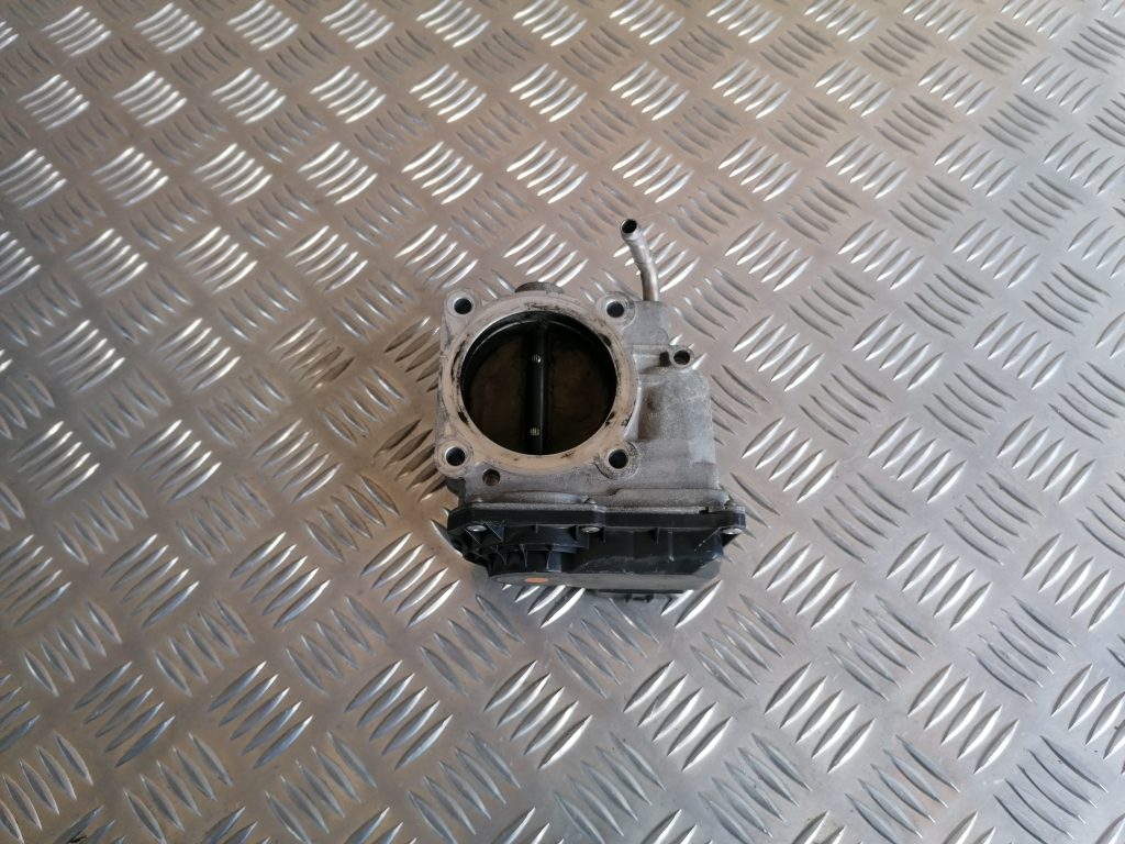 Droseļvārsts priekš LEXUS IS250 2007 2 Droseļvārsts priekš LEXUS IS250 2007