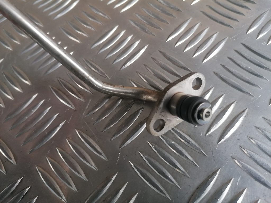 Degvielas caurule priekš LEXUS IS250 2007 2 Degvielas caurule priekš LEXUS IS250 2007