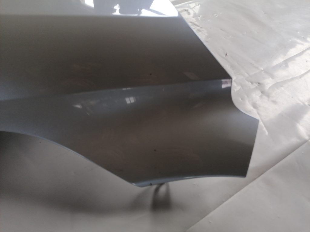 Priekšējais labais spārns priekš LEXUS IS250 2007 4 Priekšējais labais spārns priekš LEXUS IS250 2007