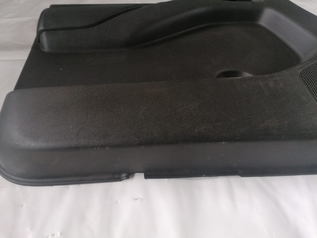 Priekšējo kreiso durvju apdare priekš NISSAN PATHFINDER 2006 2 Priekšējo kreiso durvju apdare priekš NISSAN PATHFINDER 2006