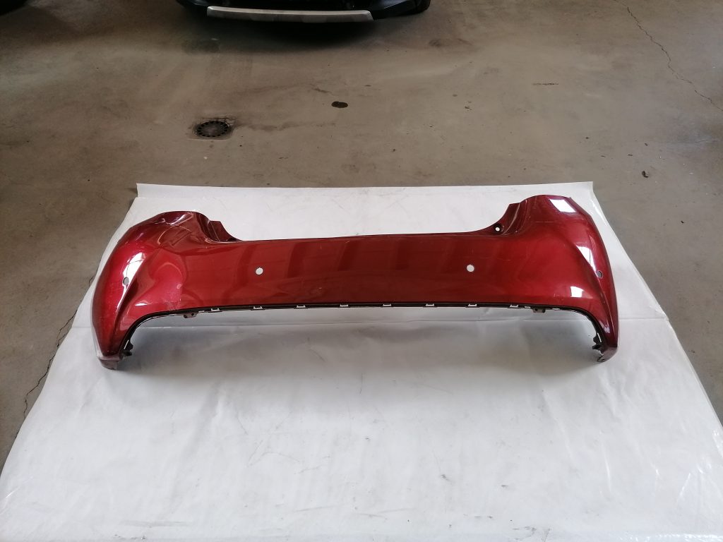 Toyota yaris deals 2012 rear bumper