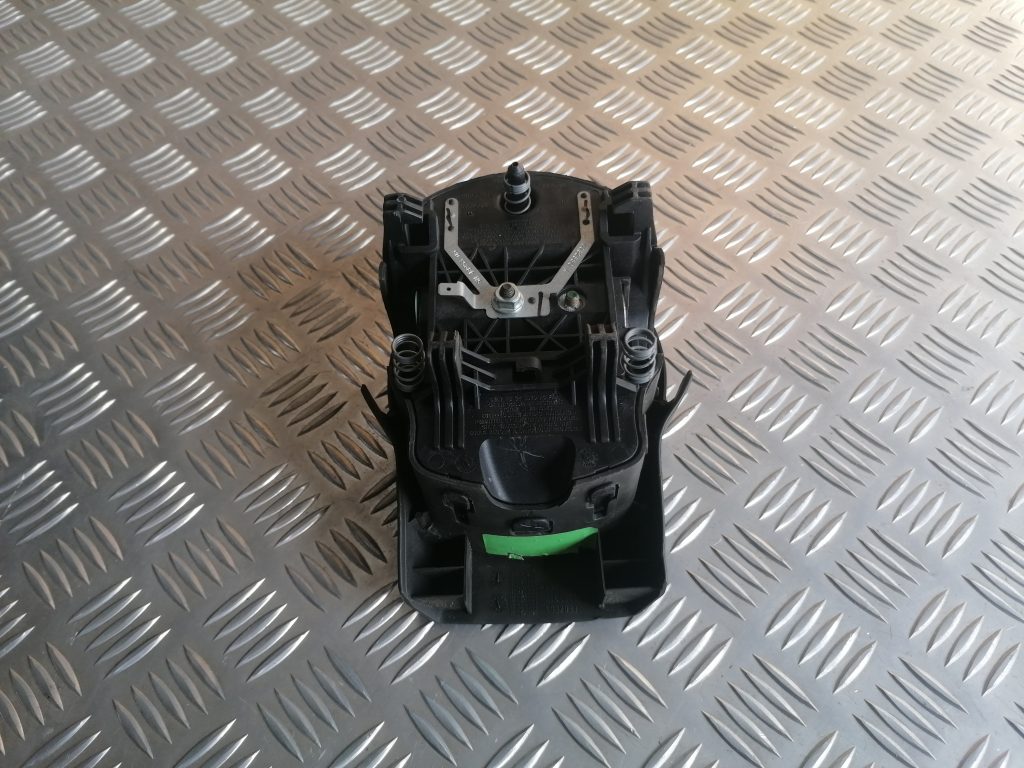 Stūres drošības spilvens priekš NISSAN PATHFINDER 2006 3 Stūres drošības spilvens priekš NISSAN PATHFINDER 2006