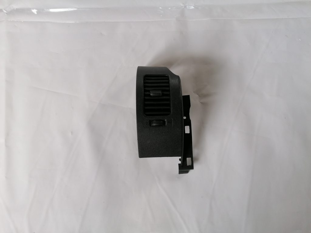 Ieplūdes gaisa deflektors, pa labi priekš NISSAN PATHFINDER 2006 1 Ieplūdes gaisa deflektors, pa labi priekš NISSAN PATHFINDER 2006