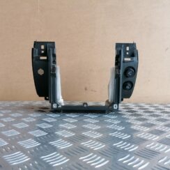 Mērinstrumentu paneļa apakšēja apdare priekš NISSAN PATHFINDER 2006