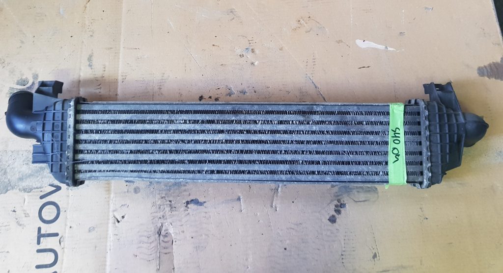 Interkūleris priekš VOLVO S40 2004 Grey 1 Interkūleris priekš VOLVO S40 2004 Grey