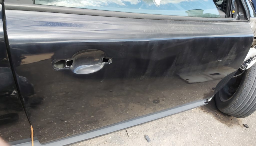 Priekšējās labās durvis priekš VOLVO C30 2008 BLACK 1 Priekšējās labās durvis priekš VOLVO C30 2008 BLACK