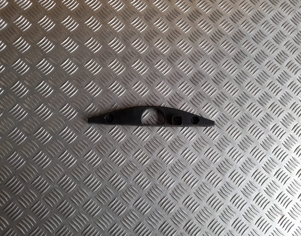 Bagāžnieka vāka apdare priekš BMW 320D E46 2004 TOURING 1 Bagāžnieka vāka apdare priekš BMW 320D E46 2004 TOURING