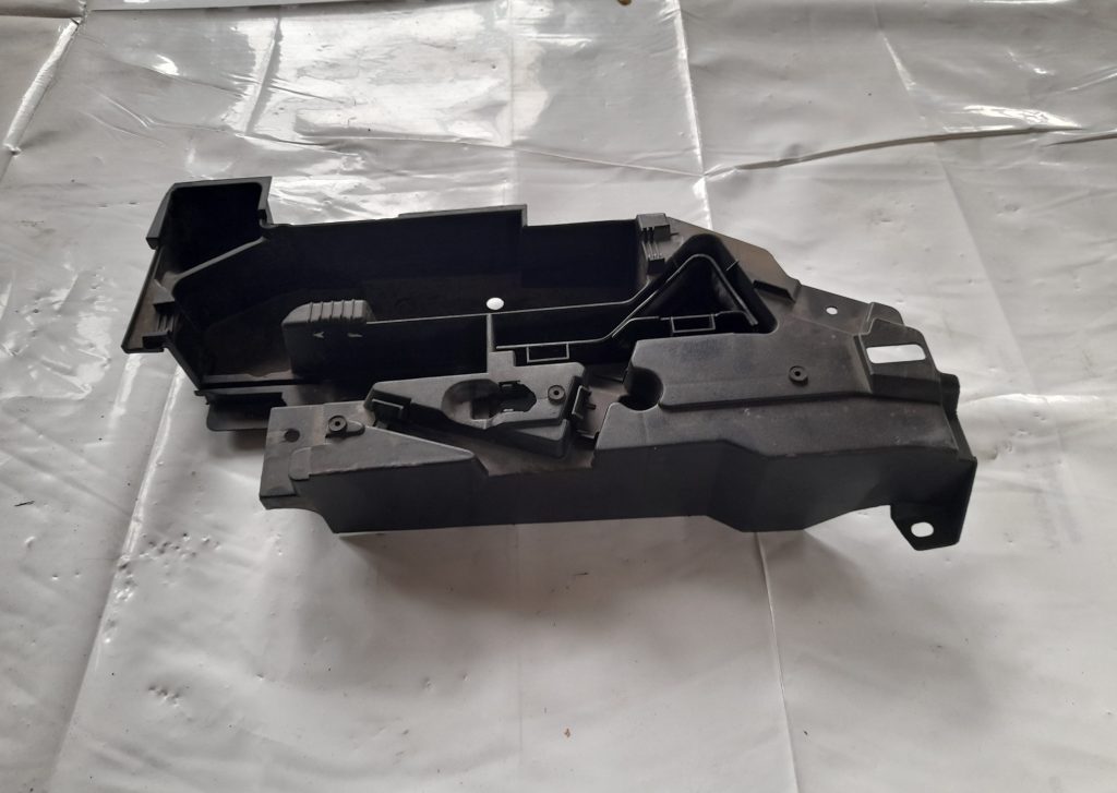 Bagāžnieka nodalījuma plastmasa priekš BMW 320D E46 2004 TOURING 3 Bagāžnieka nodalījuma plastmasa priekš BMW 320D E46 2004 TOURING