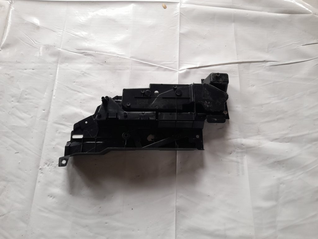 Bagāžnieka nodalījuma plastmasa priekš BMW 320D E46 2004 TOURING 1 Bagāžnieka nodalījuma plastmasa priekš BMW 320D E46 2004 TOURING