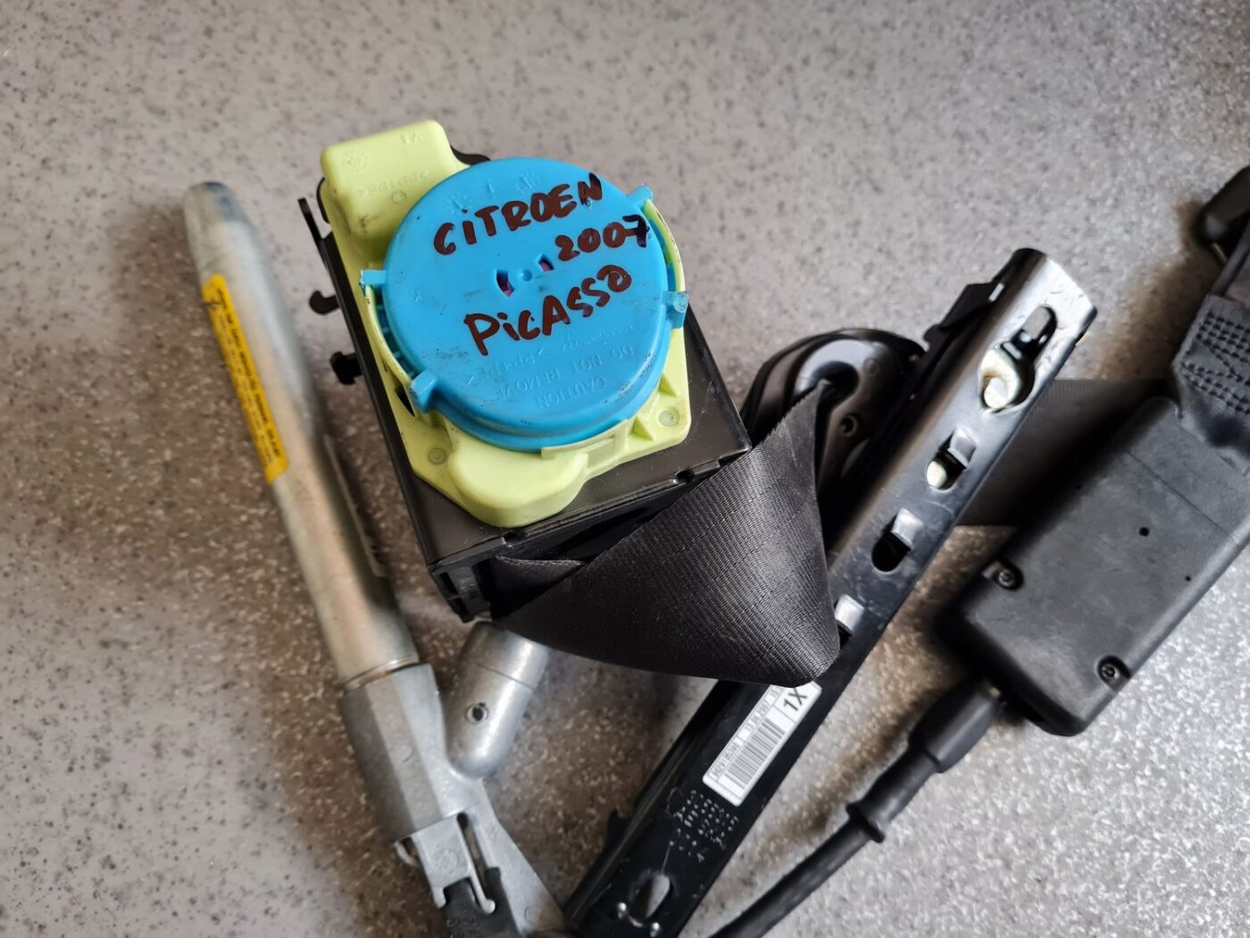 Priekšējā labā drošības josta priekš CITROEN PICASSO 2007 4 Priekšējā labā drošības josta priekš CITROEN PICASSO 2007