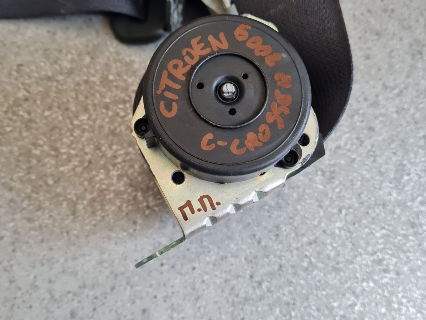 Priekšējā labā drošības josta priekš CITROEN C-CROSSER 2009 4 Priekšējā labā drošības josta priekš CITROEN C-CROSSER 2009