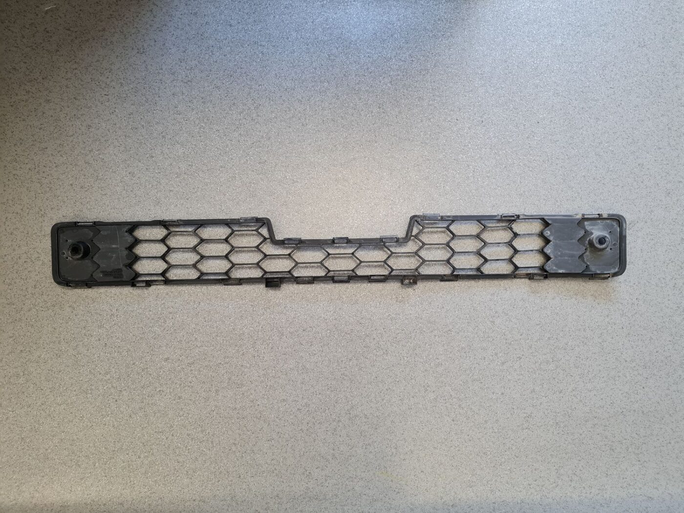 Bufera reste priekš TOYOTA HILUX 2009 7 Bufera reste priekš TOYOTA HILUX 2009