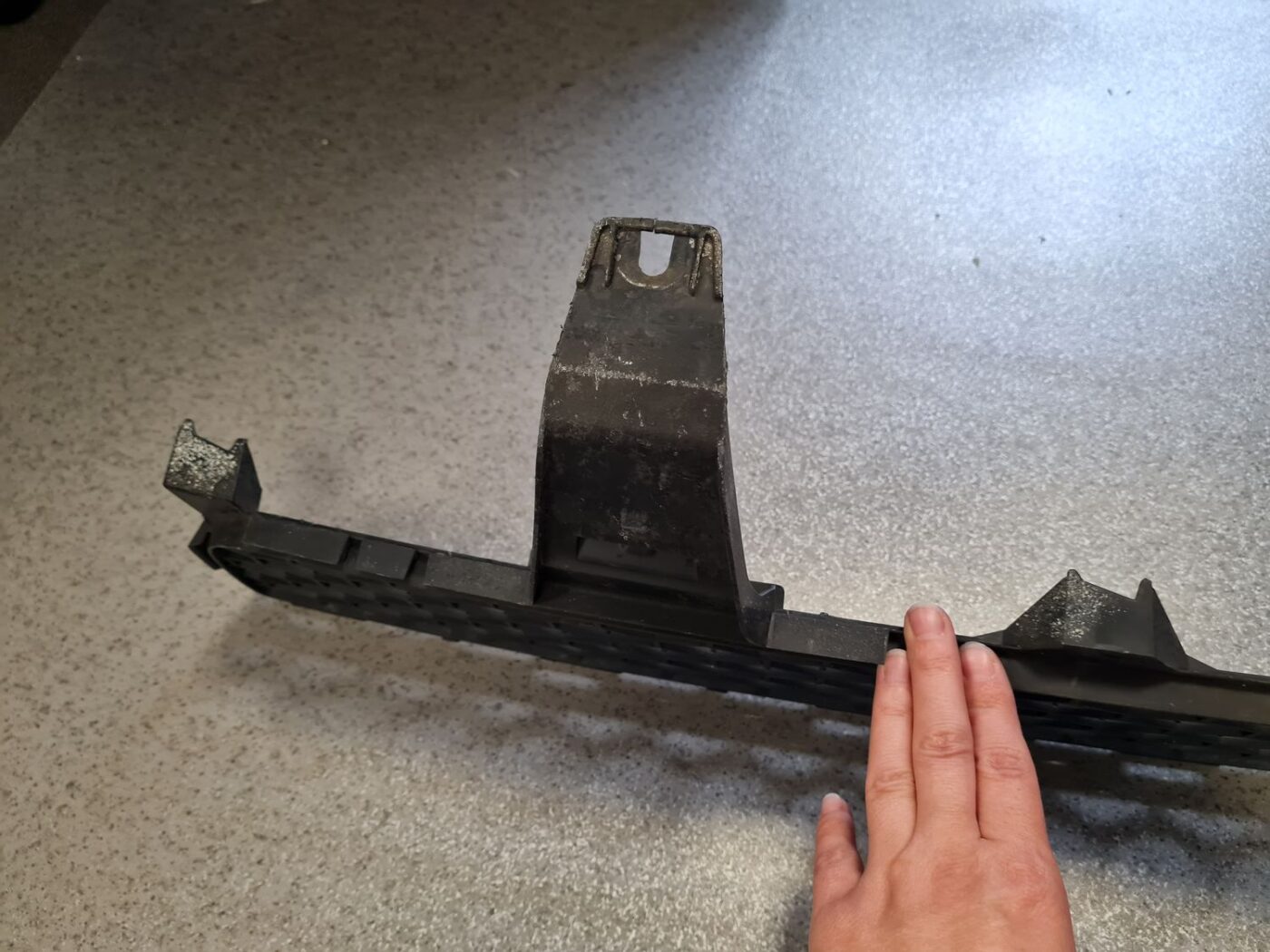 Bufera reste priekš TOYOTA COROLLA VERSO 2008 8 Bufera reste priekš TOYOTA COROLLA VERSO 2008