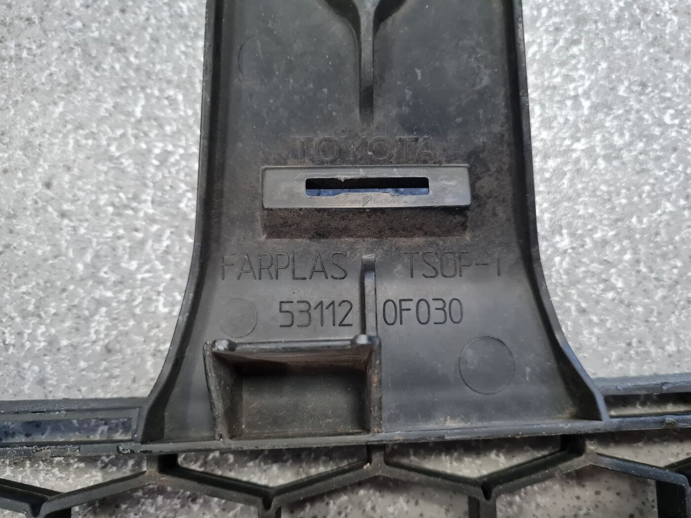 Bufera reste priekš TOYOTA COROLLA VERSO 2008 3 Bufera reste priekš TOYOTA COROLLA VERSO 2008