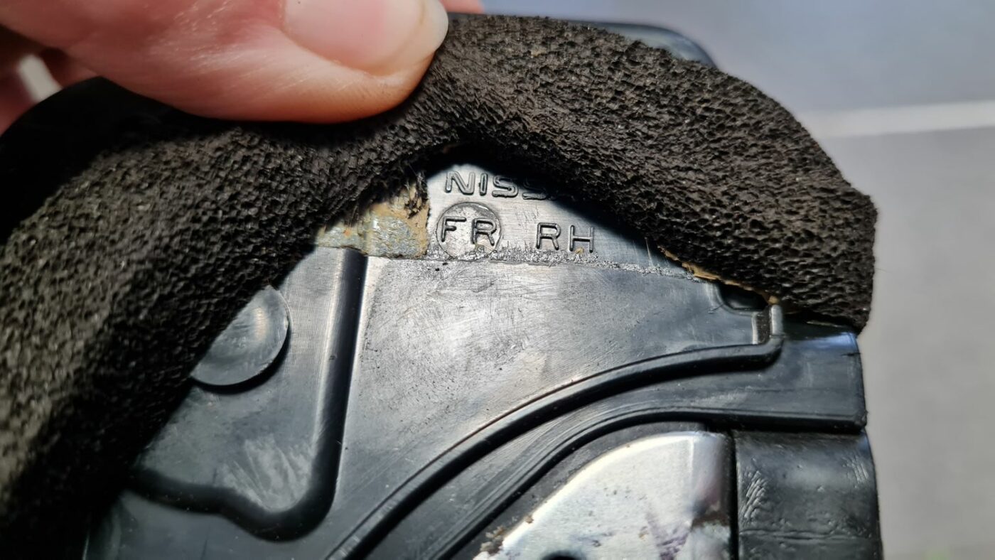 Priekšējo labo durvju slēdzene priekš NISSAN X-TRAIL 2007 9 Priekšējo labo durvju slēdzene priekš NISSAN X-TRAIL 2007