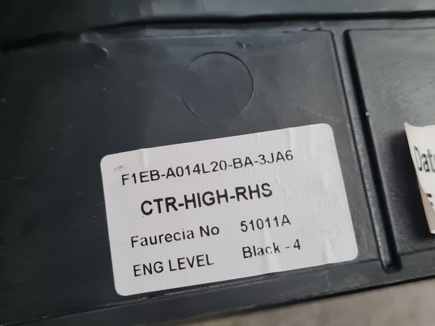 Mērinstrumentu paneļa gaisa vads, centrā priekš FORD FOCUS 2016 3 Mērinstrumentu paneļa gaisa vads, centrā priekš FORD FOCUS 2016