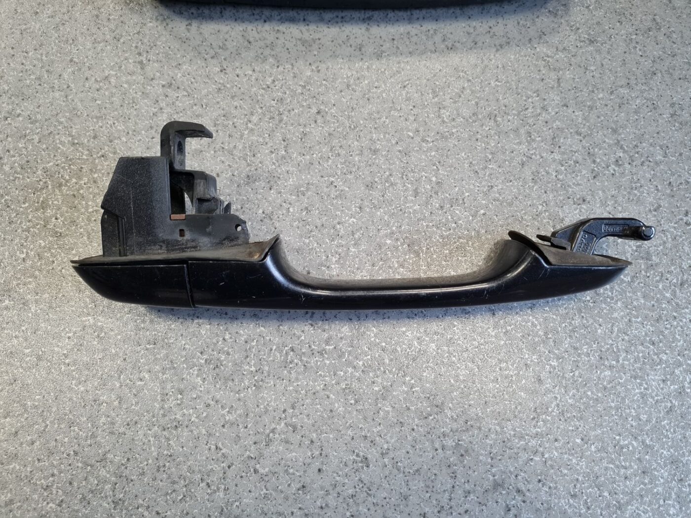 Ārējais durvju rokturis priekš VOLVO V70 1997 2 Ārējais durvju rokturis priekš VOLVO V70 1997