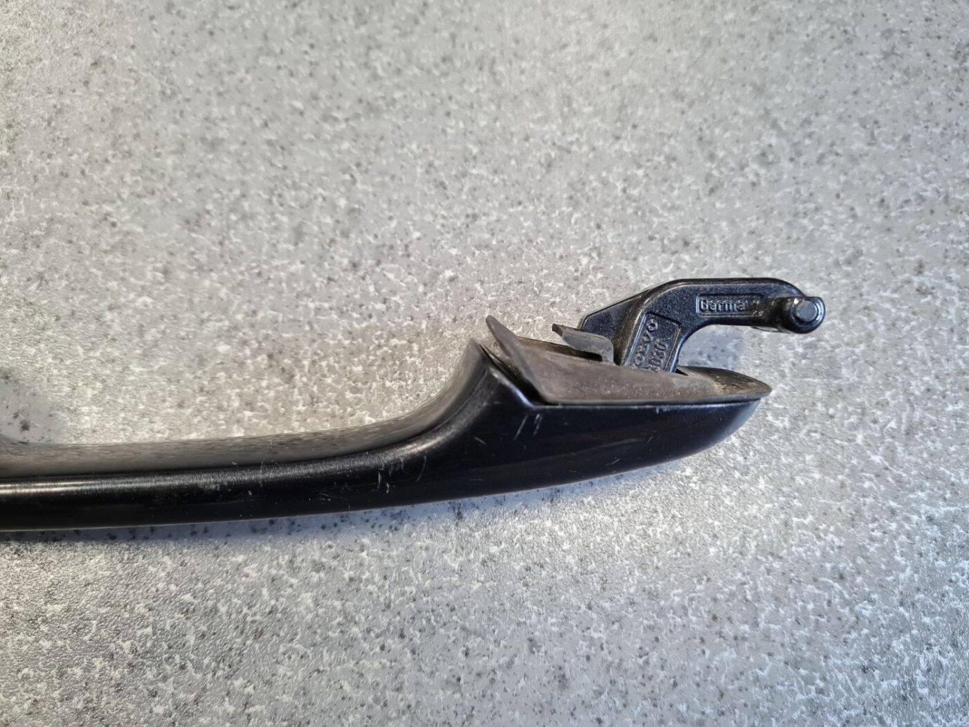 Ārējais durvju rokturis priekš VOLVO V70 1997 14 Ārējais durvju rokturis priekš VOLVO V70 1997