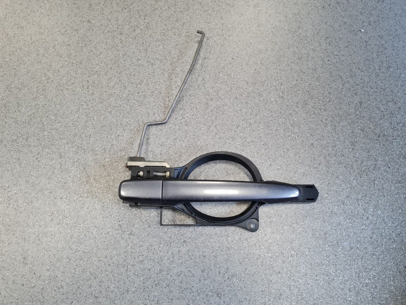 Priekšējāis labais durvju rokturis priekš CITROEN C-CROSSER 2009 1 Priekšējāis labais durvju rokturis priekš CITROEN C-CROSSER 2009