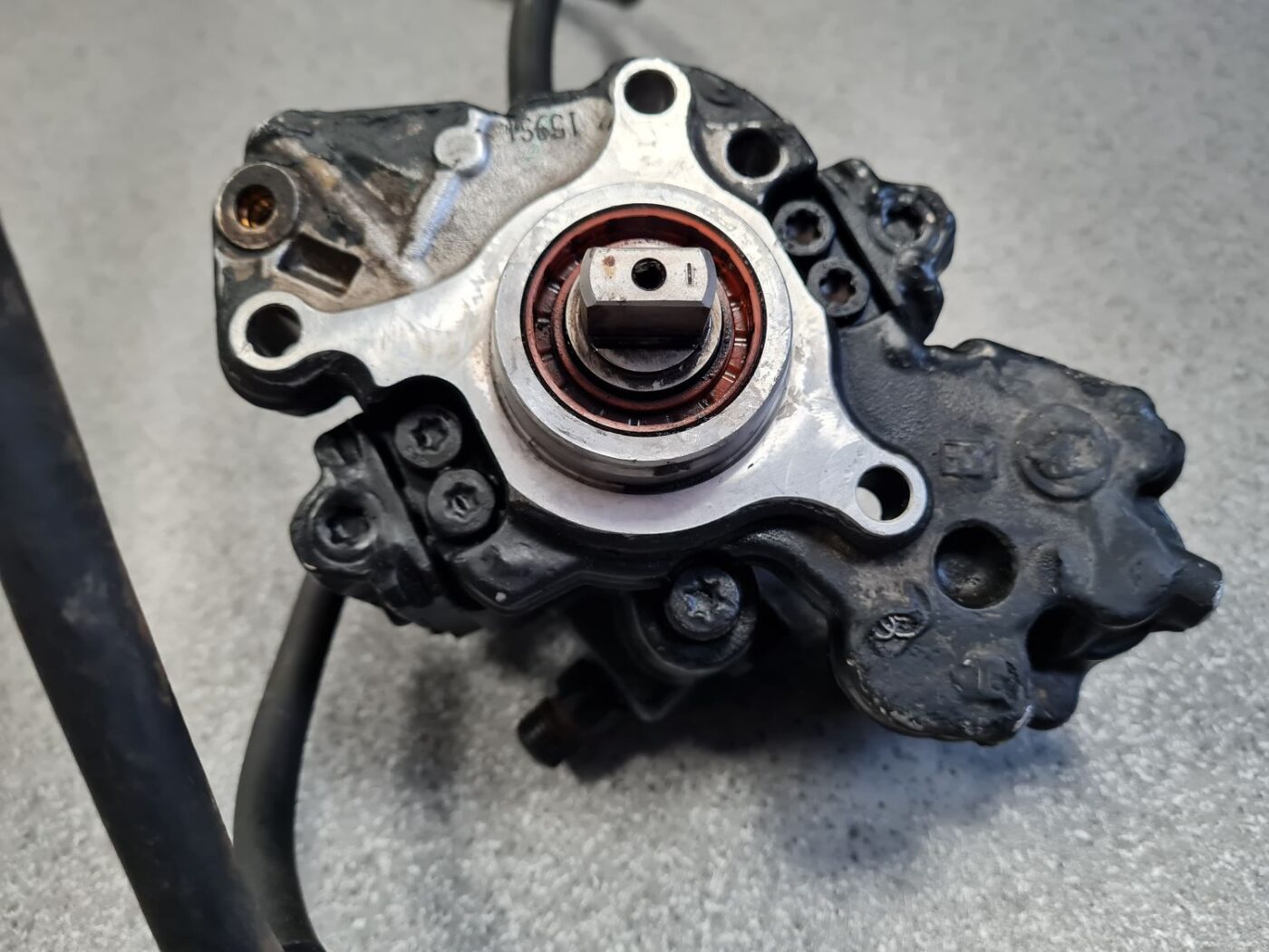 Augstspiediena degvielas sūknis priekš PEUGEOT 407 2005 12 Augstspiediena degvielas sūknis priekš PEUGEOT 407 2005