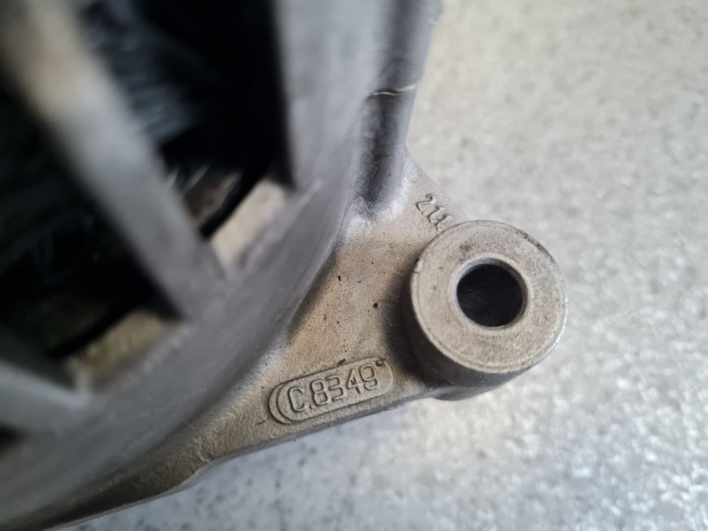 Ģenerators priekš AUDI A6 1998 4 Ģenerators priekš AUDI A6 1998