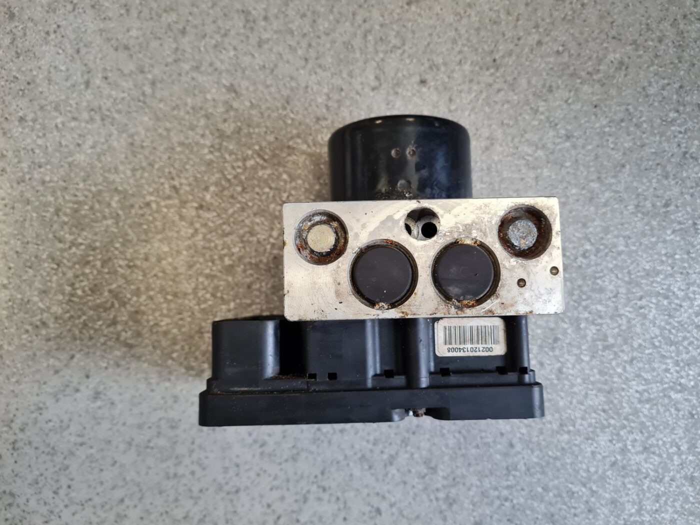 ABS bloks priekš VOLVO V70 2002 SILVER 7 ABS bloks priekš VOLVO V70 2002 SILVER