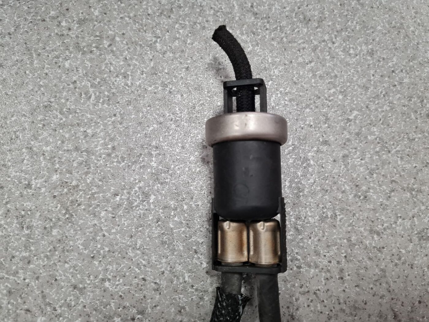 Degvielas atgriešanas caurule priekš AUDI A6 AVANT 2007 QUATTRO 8 Degvielas atgriešanas caurule priekš AUDI A6 AVANT 2007 QUATTRO