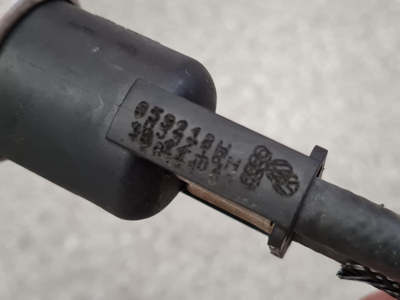 Degvielas atgriešanas caurule priekš AUDI A6 AVANT 2007 QUATTRO 7 Degvielas atgriešanas caurule priekš AUDI A6 AVANT 2007 QUATTRO