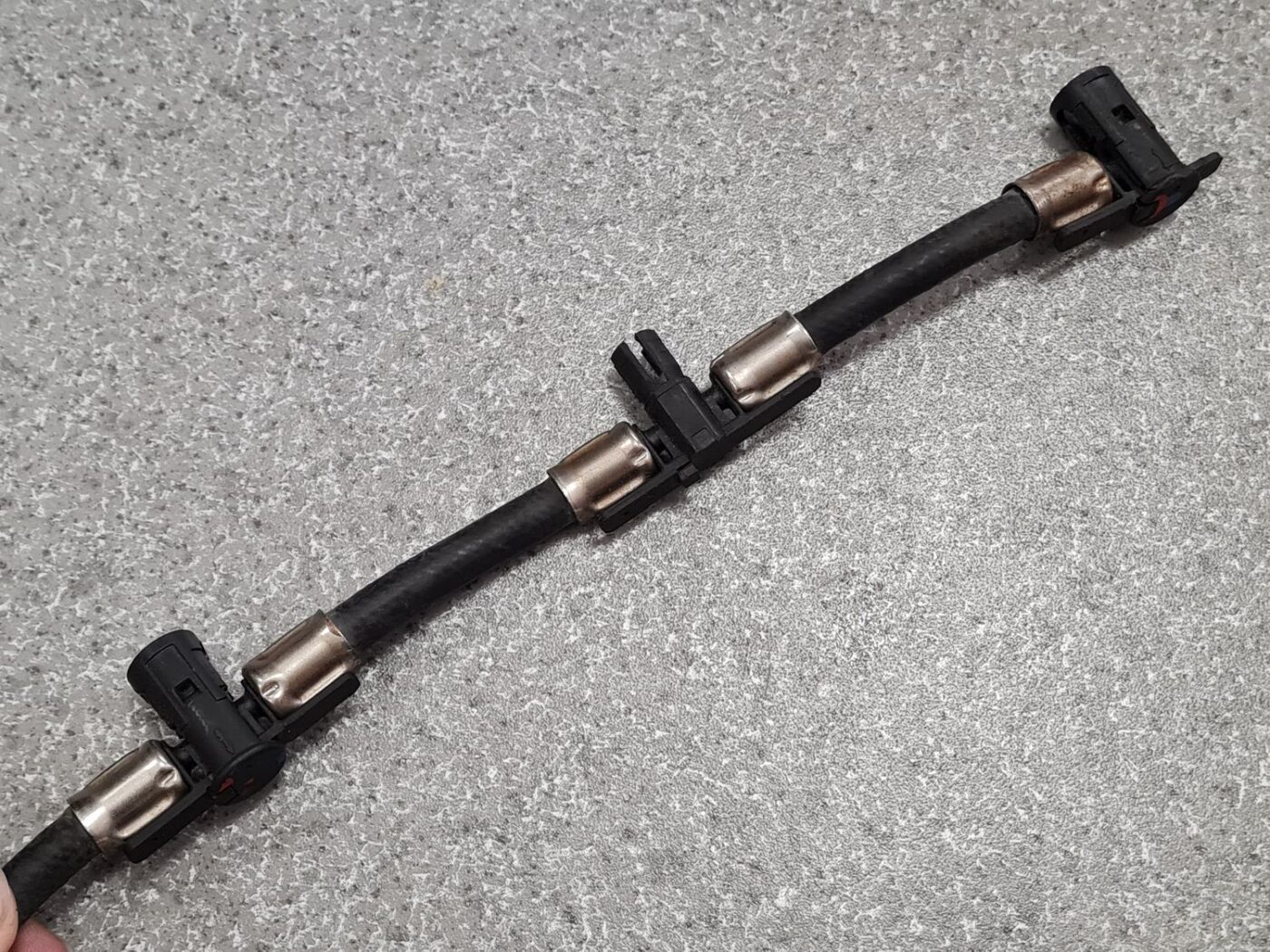 Degvielas atgriešanas caurule priekš AUDI A6 AVANT 2007 QUATTRO 6 Degvielas atgriešanas caurule priekš AUDI A6 AVANT 2007 QUATTRO