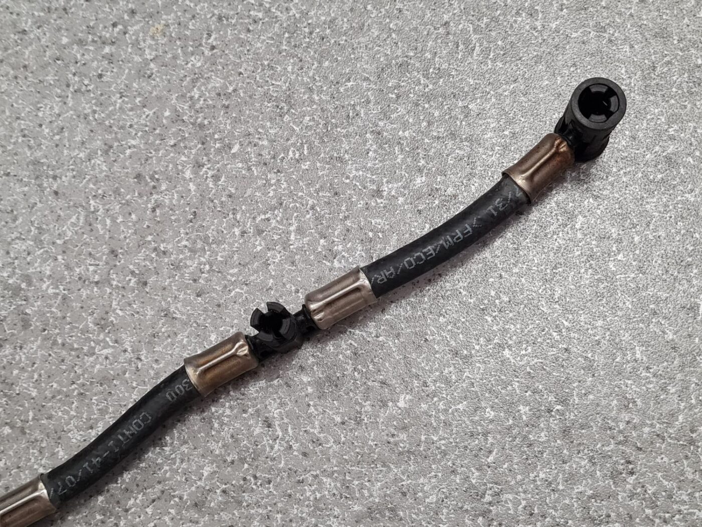 Degvielas atgriešanas caurule priekš AUDI A6 AVANT 2007 QUATTRO 5 Degvielas atgriešanas caurule priekš AUDI A6 AVANT 2007 QUATTRO