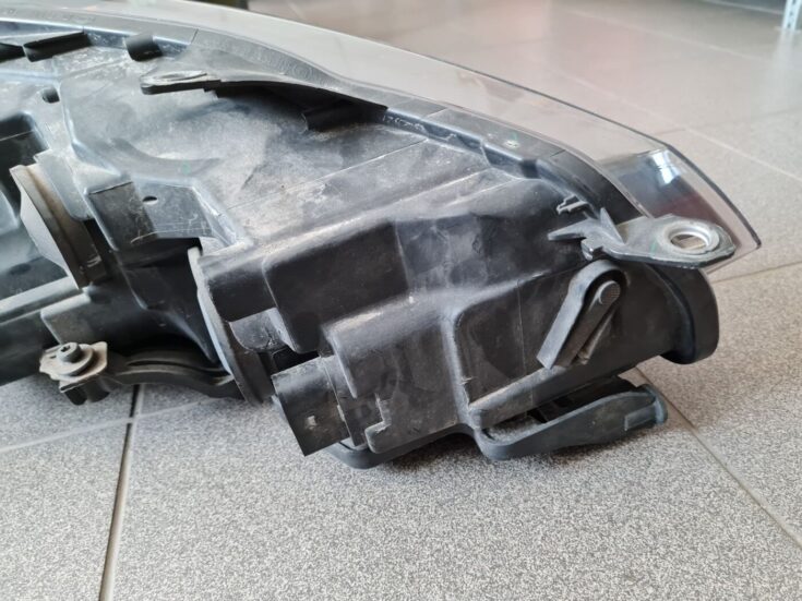 Priekšējais kreisais lukturis priekš VW GOLF VARIANT 2012
