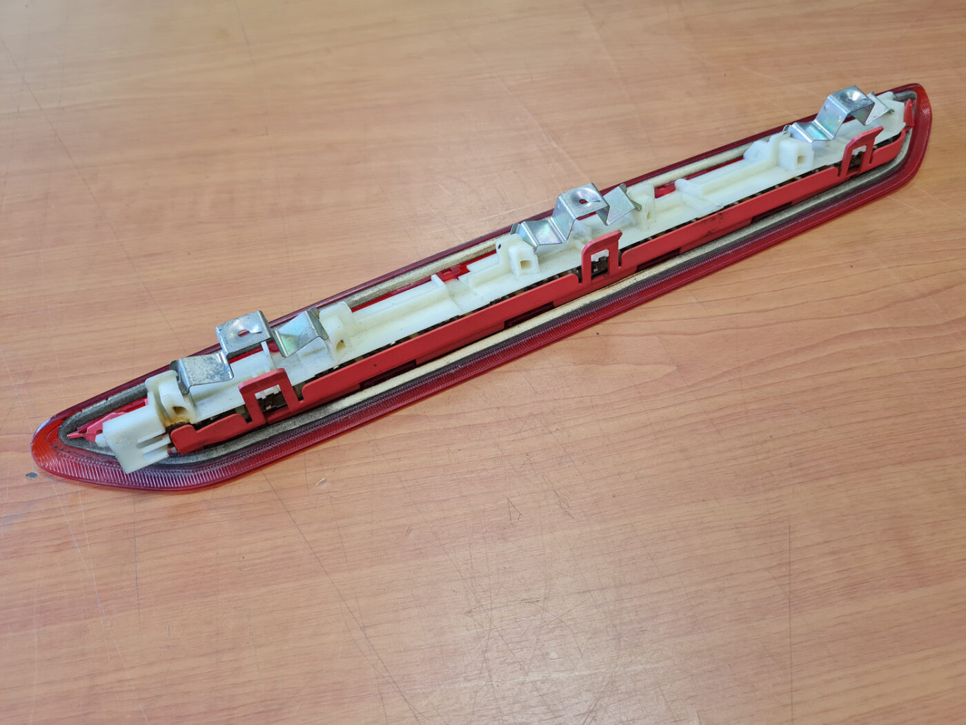 Stop signāls priekš VW POLO 2008 6 Stop signāls priekš VW POLO 2008