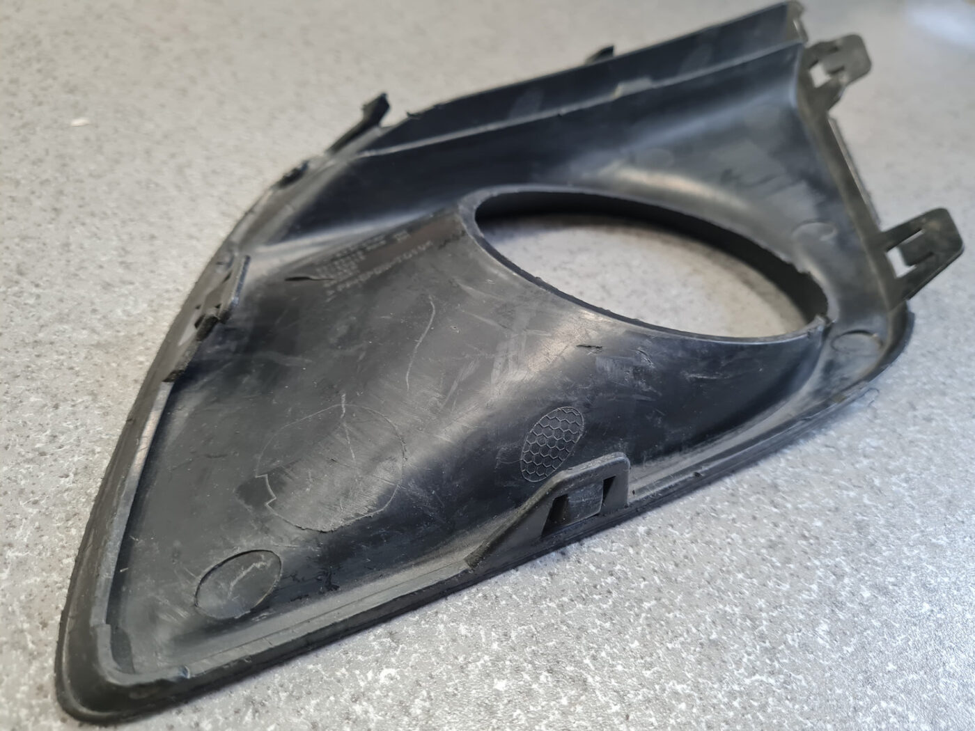 Miglas luktura reste, pa labi priekš VOLVO XC60 2009 6 Miglas luktura reste, pa labi priekš VOLVO XC60 2009