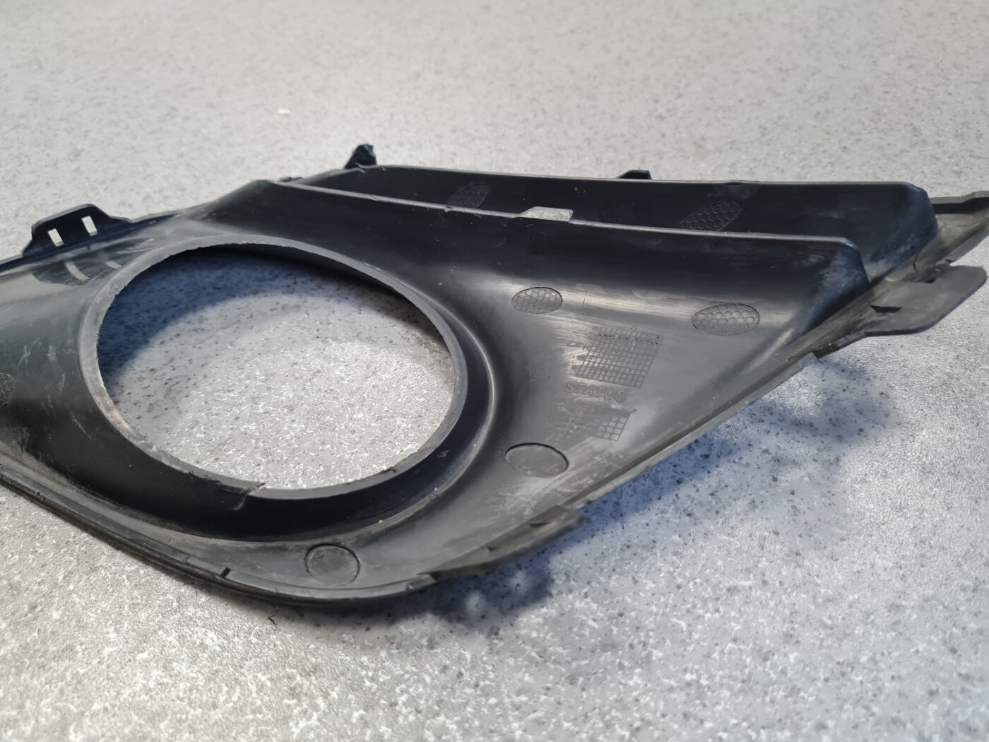 Miglas luktura reste, pa labi priekš VOLVO XC60 2009 5 Miglas luktura reste, pa labi priekš VOLVO XC60 2009