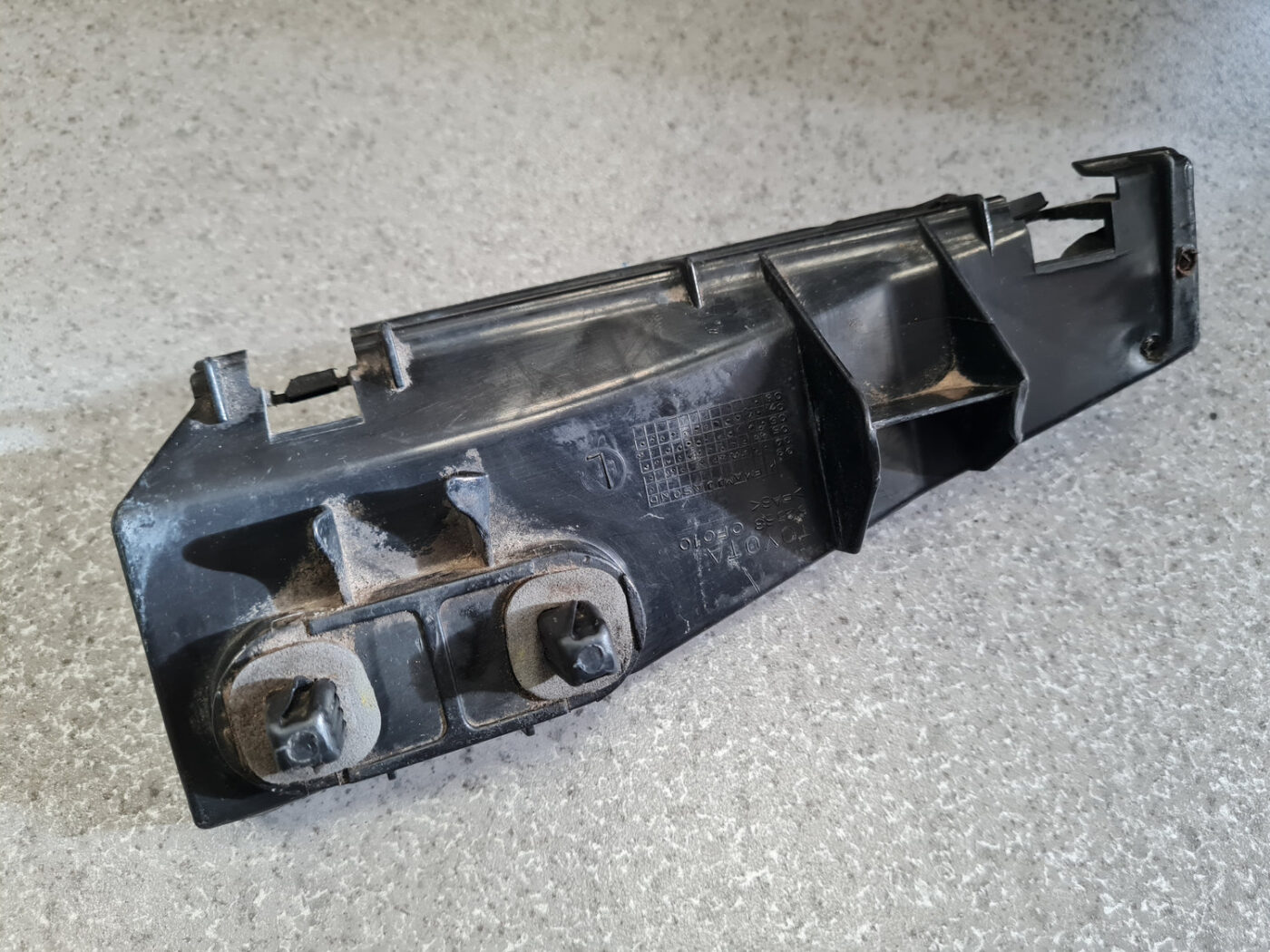 Aizmugurējā spārna un bufera stiprinājums priekš TOYOTA COROLLA VERSO 2008 2 Aizmugurējā spārna un bufera stiprinājums priekš TOYOTA COROLLA VERSO 2008