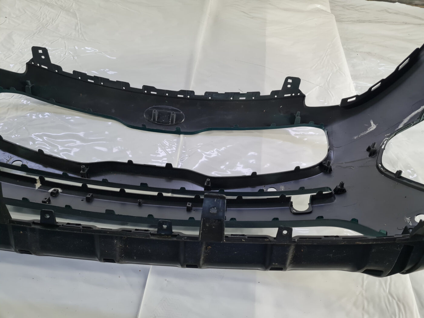 Priekšējais buferis priekš KIA Sportage 2016-2021 86511F1000 8 Priekšējais buferis priekš KIA Sportage 2016-2021 86511F1000