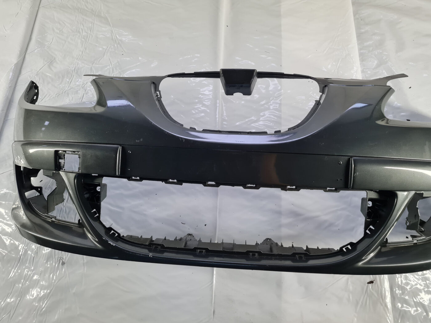 Priekšējais buferis priekš Seat Altea 2004-2015 5P0807231 21 Priekšējais buferis priekš Seat Altea 2004-2015 5P0807231