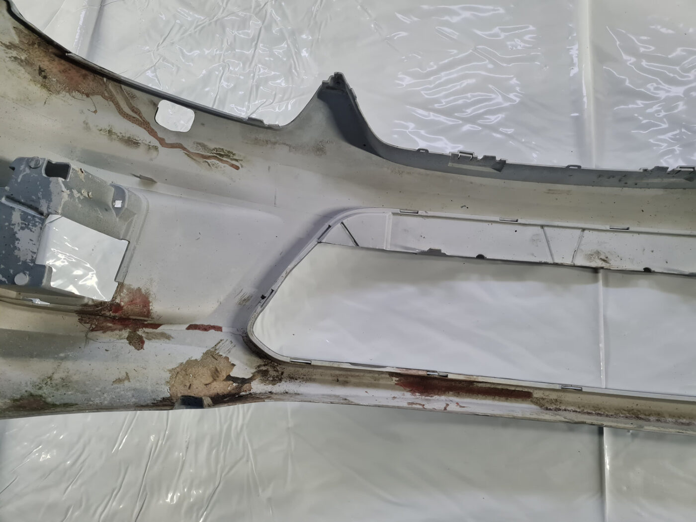 Priekšējais buferis priekš Ford C-MAX 2007-2010 7M51R17757AW 15 Priekšējais buferis priekš Ford C-MAX 2007-2010 7M51R17757AW