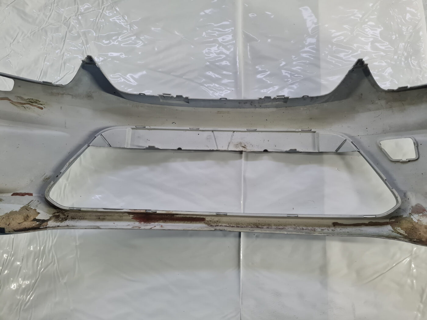 Priekšējais buferis priekš Ford C-MAX 2007-2010 7M51R17757AW 14 Priekšējais buferis priekš Ford C-MAX 2007-2010 7M51R17757AW