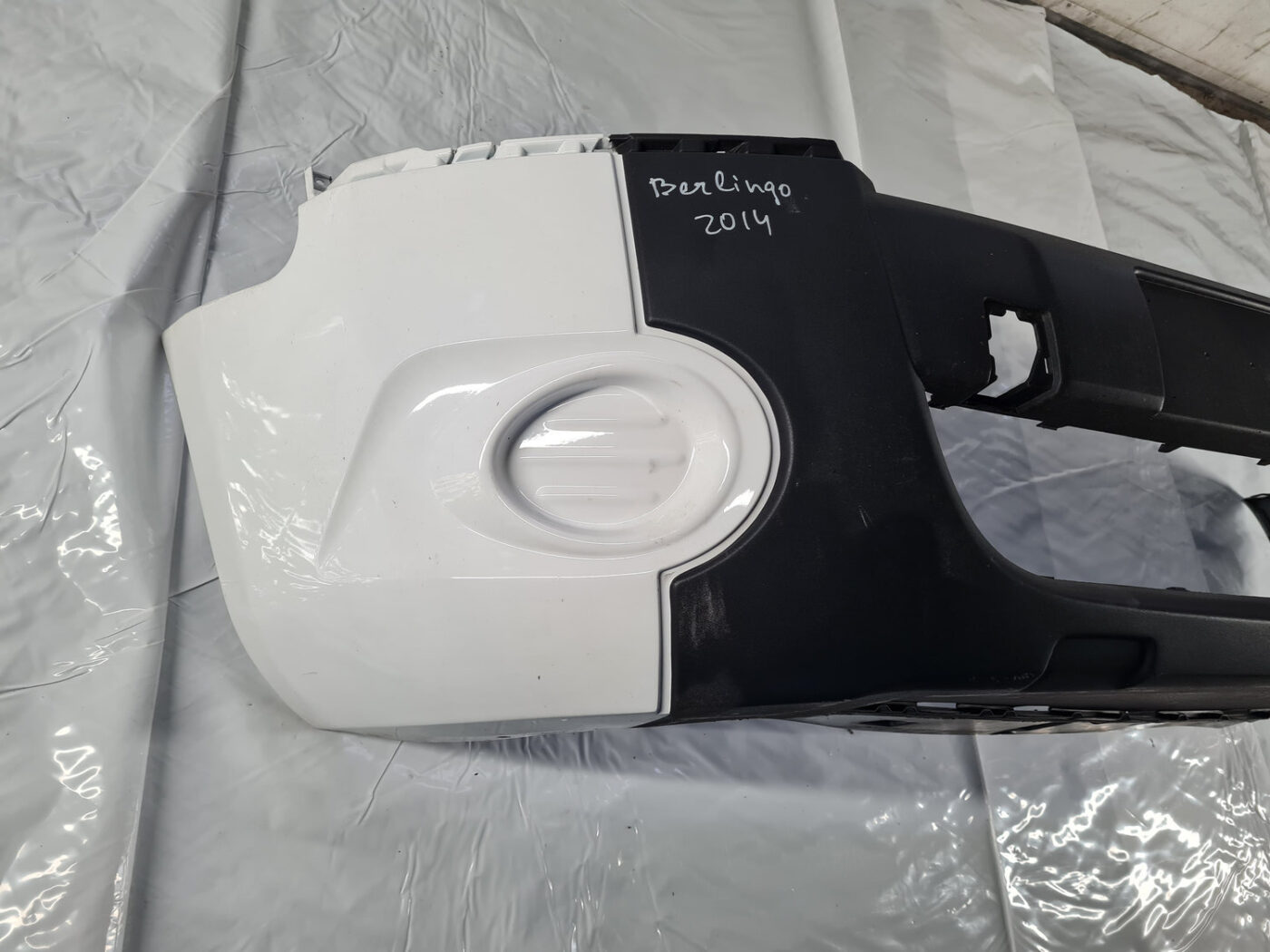 Priekšējais buferis priekš CITROEN BERLINGO 2014 27 Priekšējais buferis priekš CITROEN BERLINGO 2014