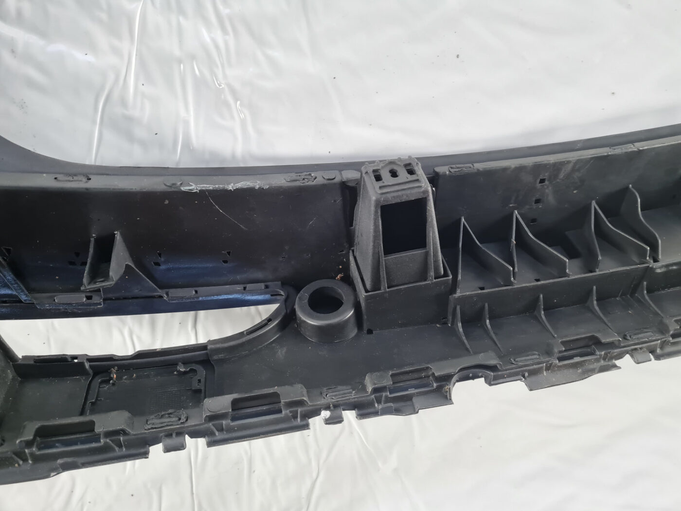 Aizmugures buferis priekš Audi Q5 2008-2017 8R0807511 14 Aizmugures buferis priekš Audi Q5 2008-2017 8R0807511