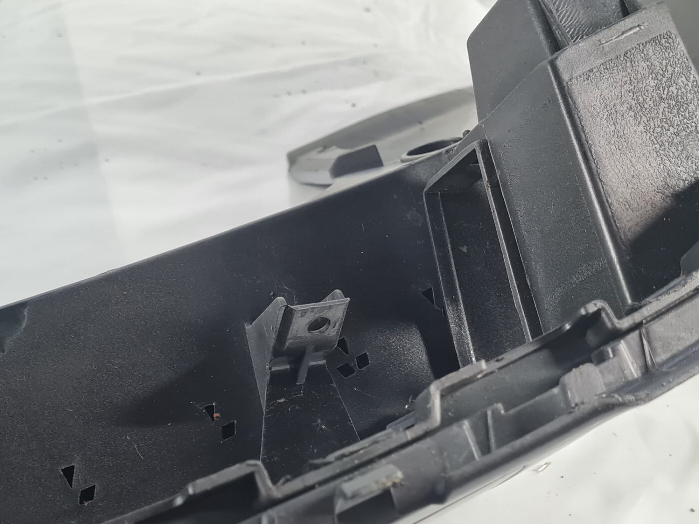 Aizmugures buferis priekš Audi Q5 2008-2017 8R0807511 11 Aizmugures buferis priekš Audi Q5 2008-2017 8R0807511