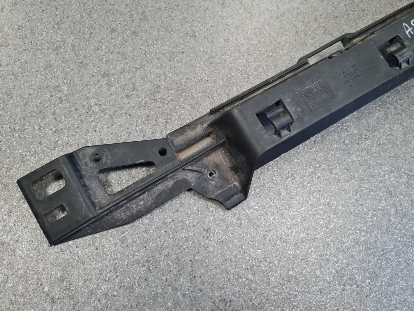 Aizmugurējā spārna un bufera stiprinājums priekš OPEL ASTRA H 2006 2 Aizmugurējā spārna un bufera stiprinājums priekš OPEL ASTRA H 2006