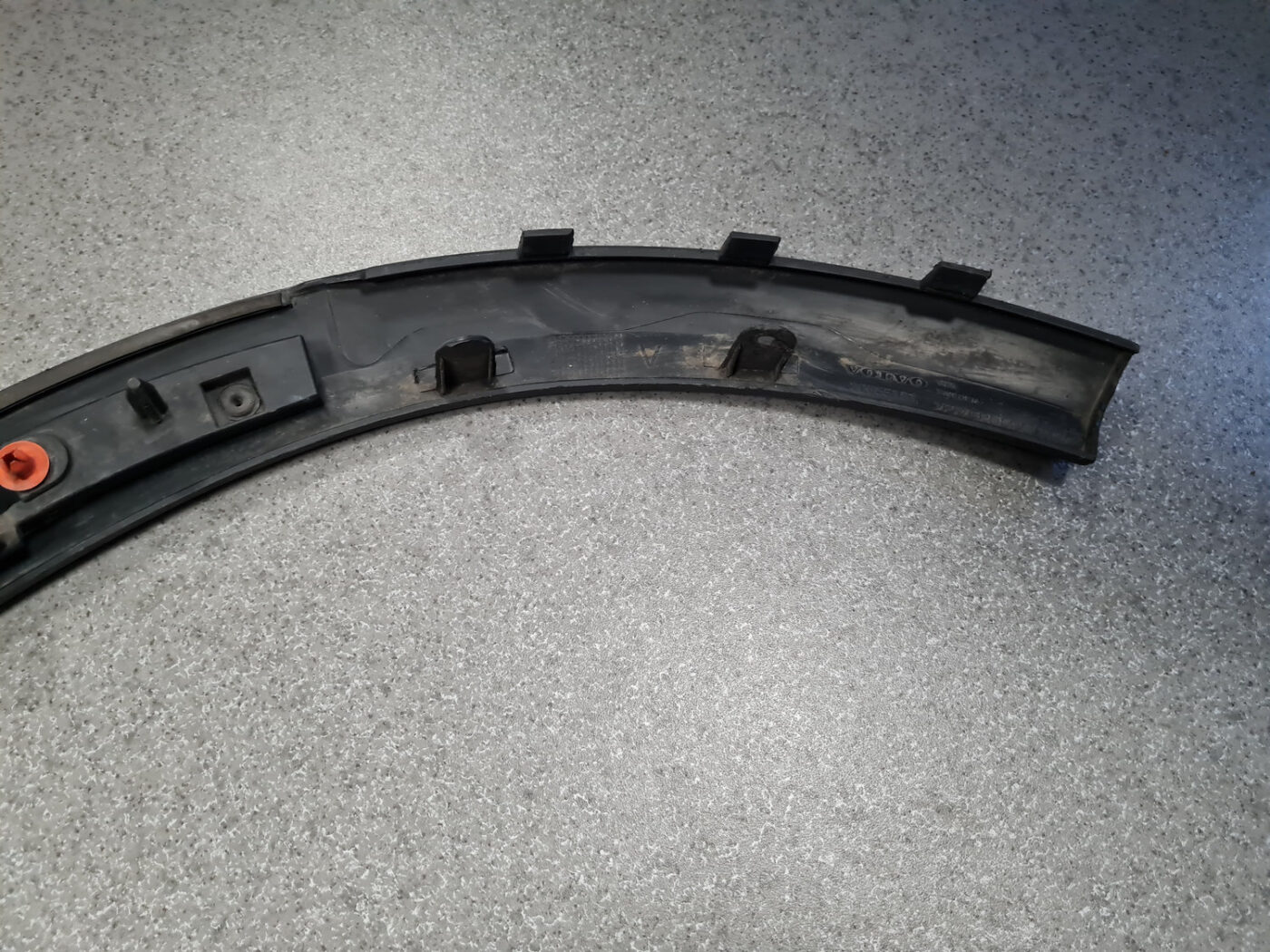 Priekšēja spārna uzlika/moldings priekš VOLVO XC90 2004 4 Priekšēja spārna uzlika/moldings priekš VOLVO XC90 2004